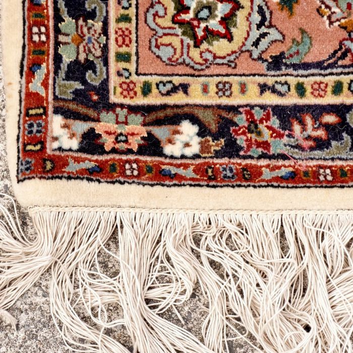 Persian Handwoven Carpet 1980s Isfahan Shah Abbas Eslim Cork Wool Dozar  Size Plant Dyed Width 154cm Depth 204cm IJS