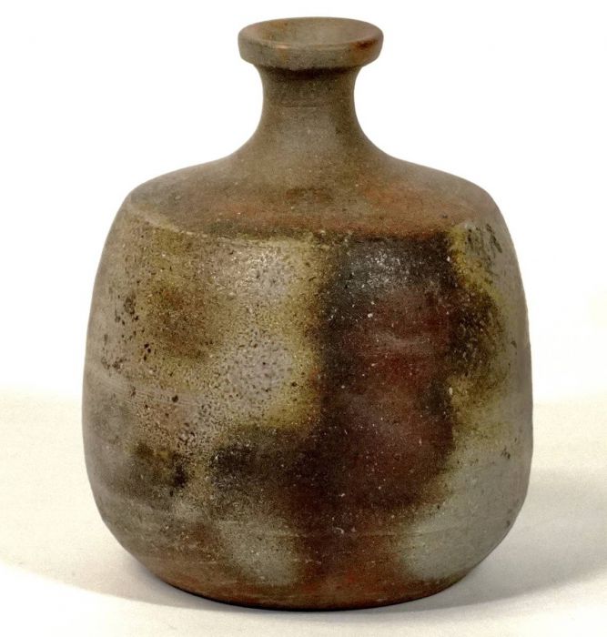 Showa Vintage Bizen ware Single-flowered vase Vase Diameter 7.5 cm Height  10 cm The expression of the kiln change is beautiful! OSO