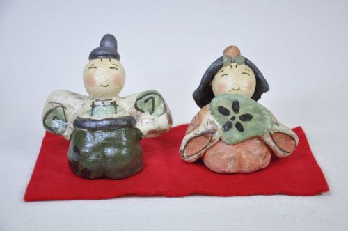 Hina dolls Hina dolls Earth dolls Simple and cute Hina dolls about 9 cm Estate sale with rug! MYM