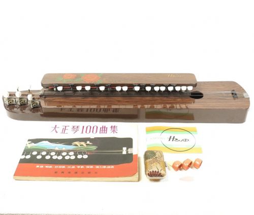 Showa Vintage Sappho Musical Instrument Taishogoto APPHO Pick Kotozume 100 Song Collection Estate Sale ATN