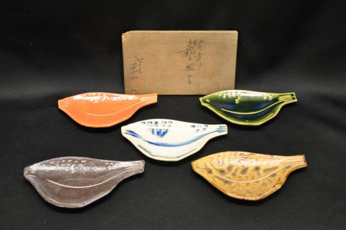 Jidaimono 1955's Kutani ware Sakaeyama kiln famous plate Fish-shaped change plate Five customers assortment Unused item Estate sale! KKK