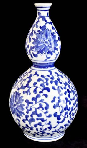 Special sale price! Chinese antiques Chinese antiques Jingdezhen Gourd type dyed arabesque pattern vase Estate sale from collector's collection IKT
