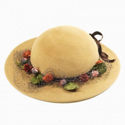 50% off! Vintage bowler hat Felt hat Children's size 56 cm The camel color and rose decoration are nice as a display! ATN