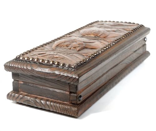 50% off! Made in Spain JEYPE Three-partition wooden box Width 33 cm Top plate with embossed Spanish medieval warrior leather The taste of aging is wonderful! ATN