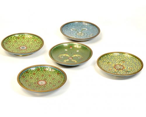 Chinese antiques Chinese antiques Keitairan Cloisonne ware Flower arabesque crest small plate Hand-salt plate 5 customers, diameter 10 cm, height 2 cm, fine pattern expression is a wonderful gem! MYK