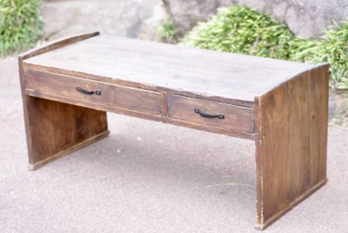 Sold out! Early Showa era Japanese desk with drawer made of paulownia Taste old folk tools! For interior decoration, how about shooting a movie! IKT