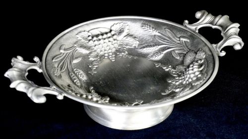50% off! European Pewter Silver Bowl pewter Etainfin93% Molding technique Width 28cm Height 7cm Grape relief is nice! AYS