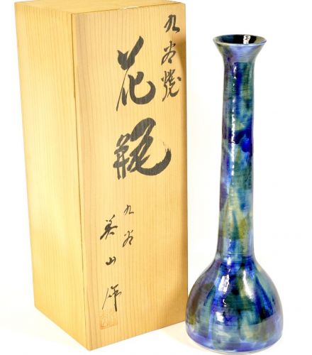 Sold out! Kutani ware Miyama Crane neck vase Unused dead stock Both box Diameter 11cm Height 35cm Overlapping indigo color fuses with modern design HYK