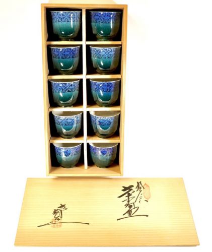 50% OFF! Kutani ware blue-green glaze tea cup 10 customers diameter 7.5 cm height 6.5 cm Unused dead stock co-box Beautiful gradation from blue to green HYK