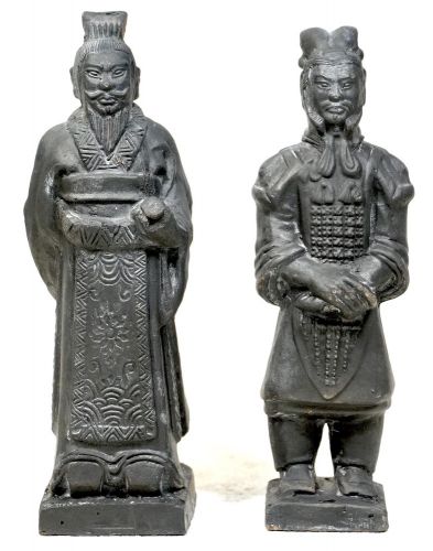 50％OFF！　中国古玩　中国古美術　唐物　 陶器製　兵馬俑　秦の始皇帝像　 高さ13cmの小ぶりなサイズ　エステートセール KNA