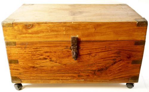 Antique wood trunk Period wooden box Width 77 cm Depth 44 cm Height 45 cm Old folk tools Costume box Storage box Display stand with casters MYK