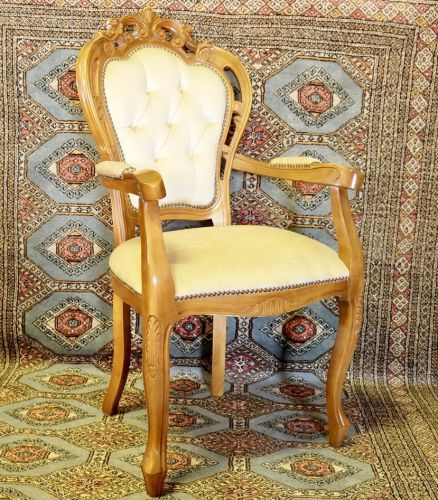 30% OFF Italian furniture Hand-curved dining chair with arm Width 47 cm Depth 67 cm Height 104 cm ATN with beautiful delicate carvings made by craftsmen