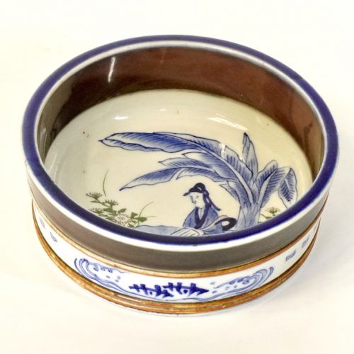 Bakumatsu-Meiji period Koimari Imari pottery Small bowl with figure design, iron glaze, diameter 12 cm, height 4.5 cm. SHM