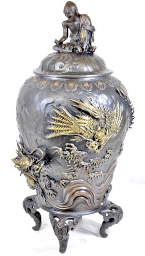 30% OFF! Takaoka Copperware Shakyamuni Statue Lid Metalwork Twin Dragon Crest Wax Mold Cast Four-legged Decorative Jar Height 42cm Weight 10 kg! In-stock items You can't help but admire! First class artwork!