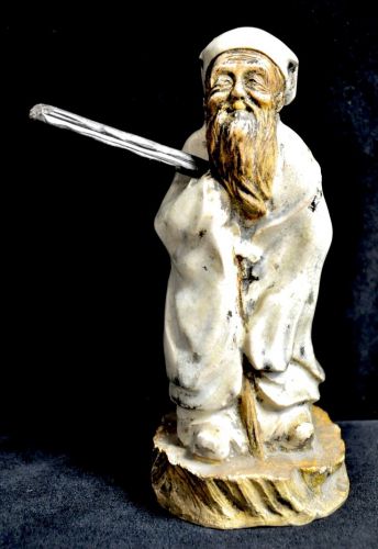 売り切り特価!　時代物　陶器製　寿老人像　七福神　縁起物　高さ22cm 細密な彫刻で表現された柔和な表情、造形の素晴らしい逸品！　KNA