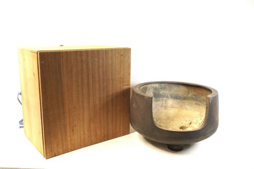 50% off! Early Showa period Doan furo Kaga clan official kettle maker 13th generation Miyazaki Kanchi tea utensils A masterpiece with a wonderful taste! Shared Box Estate Sale OKT