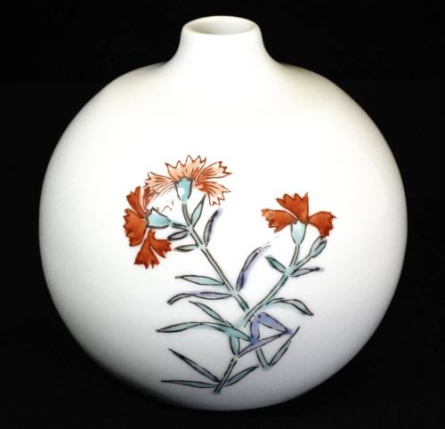 Showa vintage Arita porcelain Iwao Tsuzan kiln Overglaze enamel round vase Single flower vase Diameter 9 cm Height 10.5 cm White porcelain with one point flower crest is wonderful! HHTMore