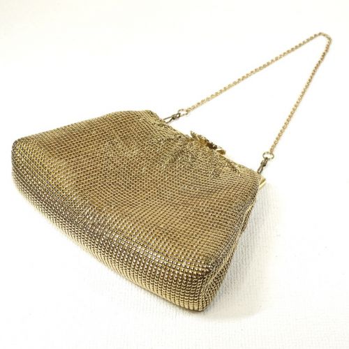50% off! Vintage gold mesh handbag party bag Width 19cm Height 15cm Gorgeous and wonderful! ATN