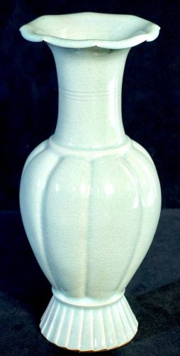 売り切り!　高麗青磁　又玄窯　象嵌青磁器花瓶　状態極上 直径11cm×高さ26cmの使いやすいサイズ　エステートセール IJS
