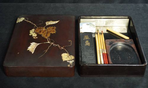 Showa vintage mother-of-pearl box and calligraphy tools Hokendo Itsukushima Inkstone, ink, paperweight, brush set Estate sale! KYA