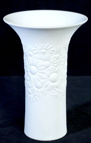 Sold Out! Germany 1970s Rosenthal Studio Line Made in Germany Mold Technique Daisy Flower Base Vase IJS