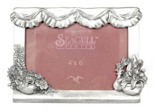 Special selling price! Vintage made in Canada SEAGULL pewter photo frame 4 x 6 Width 17cm Height 12cm The taste of aging is wonderful! AYS