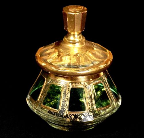 Vintage Czechoslovakia Bohemia Crystal Glass Genuine Gold Green Panel Candy Pot Murano Glass Diameter 10cm Height 13cm SHM