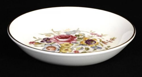 Vintage 1960s made in England ROYAL WORCESTER Royal Worcester small plate plate fine bone china diameter 11cm height 2cm TSM