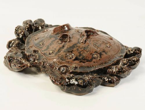 Kusumi Pottery Tenmoku Sashigama Made by Hiroaki Sasaki Iron glaze gold color crab-shaped plate with lid Crab Width 29 cm Depth 24 cm Height 7 cm A masterpiece with exquisite modeling and glaze expression YKT