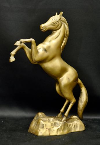 Sold out! Showa vintage dynamism horse figurine horse solid solid feeling total brass 2.8kg estate sale! THY