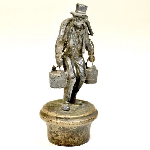Vintage Metal Figure Water Drawing Man Mini Object Bottle Cap Height 7,5cm Shabby Chic Small Item MYK