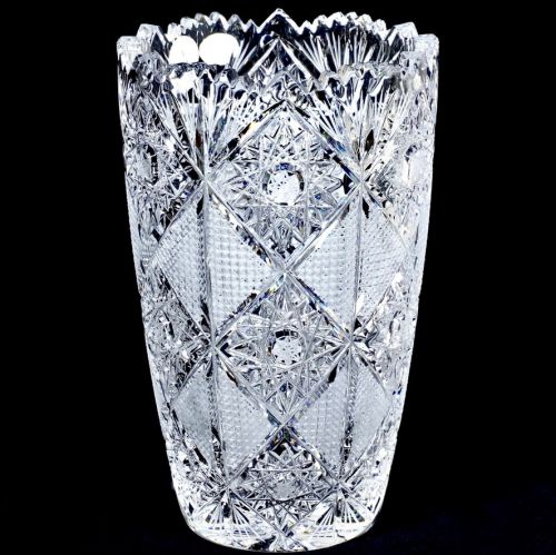 50% off! Czechoslovakia Bohemia Crystal Glass Hand Cut Flower Base 500PK Diameter 13 cm Height 20 cm Finely hand cut HYS