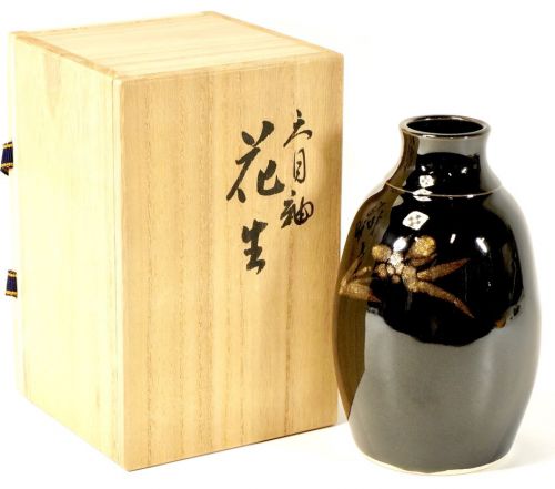 50% OFF! Showa vintage Kutani ware Tenmoku glaze vase Diameter 9cm Height 17.5cm Unused dead stock Both boxes Black glaze with faint flower crests HYK