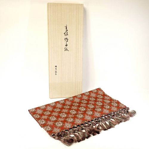 Showa Vintage Authentic Chikuzen Hakata-ori Hakata-ori Motomasuya Table Center Co-box Width 75cm Depth 44cm Enjoy the delicacy of weaving and the luster of silk HYK