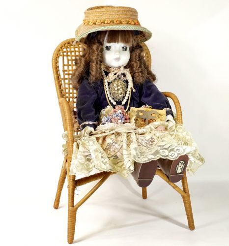 Showa Retro SANKYO Sankyo music box with bisque doll Claudy and Claude crossbody song "love music box" operation confirmed YSM