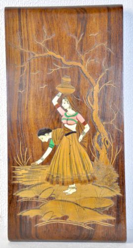 50％OFF！　ビンテージ　インド製　ローズウッド 象嵌女性図　木と骨を使う象嵌工芸品！ 壁掛け　直径20cm×高さ41cm！　YAY
