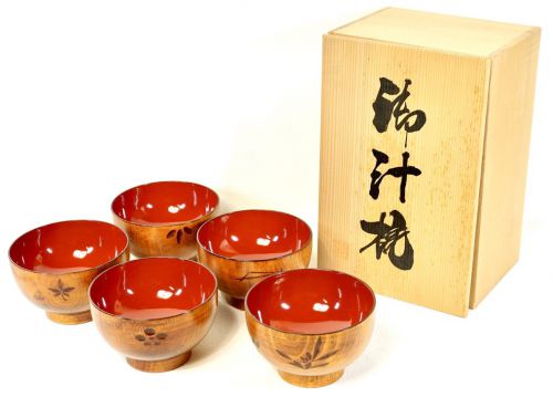 50% off! Showa vintage wiped lacquer vermillion hand-carved grass crest soup bowl 5 customers Suizan-zukuri Motoki lacquer art co-box unused debt stock estate sale ISM