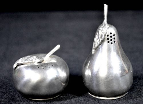 Sold Out! Vintage USA KIRK STIEFF Salt & Pepper Apple and Pear Set Pewter Tin Product with Original Box FAB