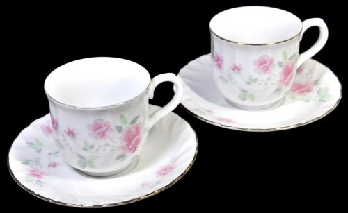Sold Out! Showa Vintage HAkko ORIGINAL Flower Crest Cup & Saucer 2 Customer Set Retro Miscellaneous Estate Sale MSK