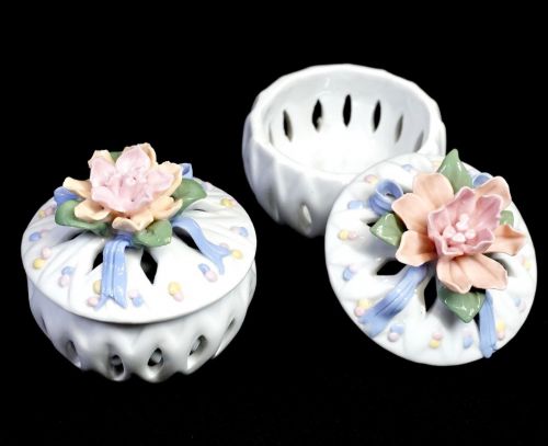 50% off! Vintage Handmade Porcelain Potpourri Pot Round Type 2 Piece Set Miscellaneous Goods Porcelain Accessory Case Diameter 7cm Height 7cm ATN