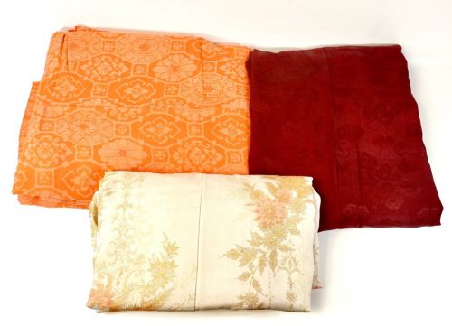 昭和レトロ　 味わいの古布　着物　３枚セット 創作　ハンドメイド　生地　絹　刺繍　 リメイク アンティーク ビンテージ SST
