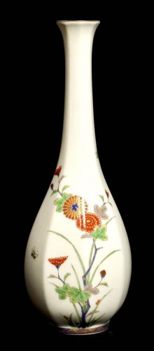 Sold out! Showa vintage Arita ware Fukagawa porcelain color picture flower butterfly crest vase single vase height 27 cm Flower butterfly crest is a beautiful vase! Estate Sale HKT
