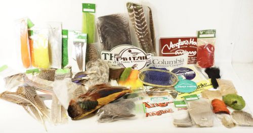Fly fishing Fly material Luxurious set! Fishing equipment Feather Tying Mountain stream Bird feather Fly needle Fly hook Many unused items and stickers THT