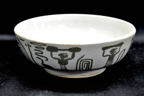 50% OFF! Rurubu Kobo Works Ancient Egyptian crests Large bowls that bring happiness Large plates HNK, a group of works with a wide variety of styles and wonderful sensibilities