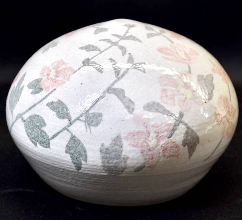 50% OFF! Rurubu Kobo Works Objet Paperweight Brick Light-colored floral pattern A group of works with a wide variety of styles and wonderful sensibilities HNK