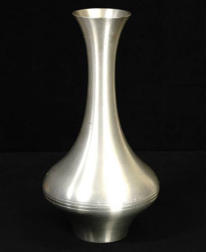 ビンテージ マレーシア TUMASEK PEWTER ピューター製 花瓶 フラワーベース 直径11㎝ 高さ22.5㎝ 使い込まれた経年の味わい感が素敵!　TKM